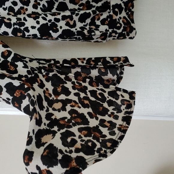 Blousy leopard print top - Picture 3 of 8